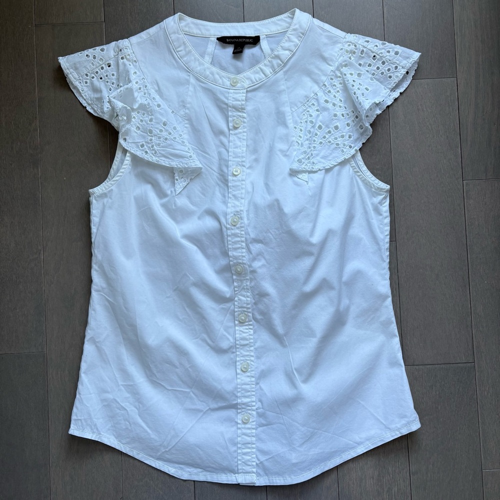 Banana Republic White Eyelet Ruffle Sleeve Blouse